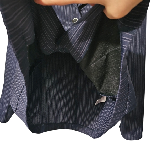 Dressbarn Pinstripe Suit Jacket - Size 14 - Picture 11 of 14